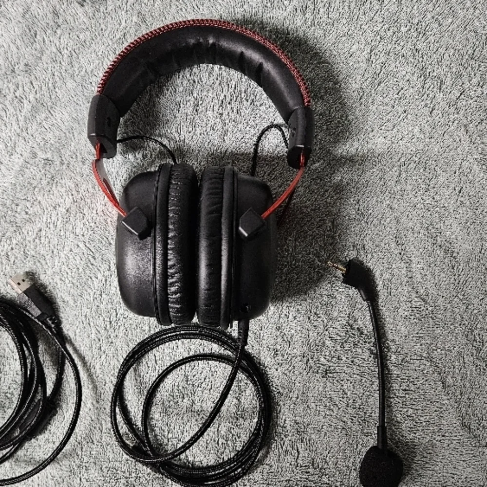 Alpha Cloud 2 Over-Ear Wired Gaming Headphones with Microphone.